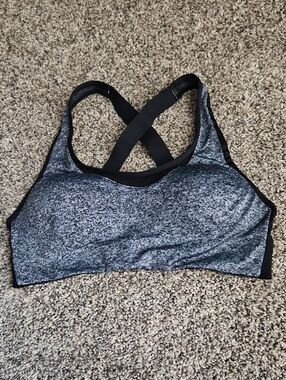 NWOT VS PINK Spot Bra
